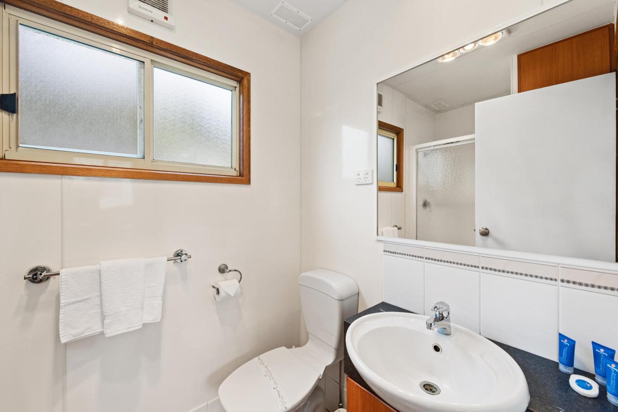 Discovery Parks - Geelong Room photo